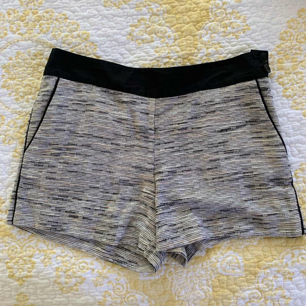 LOFT knit shorts, size 4
